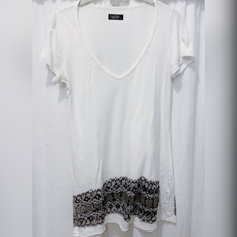 Lauren Moshi Beverly Hills snakeskin pattern tee